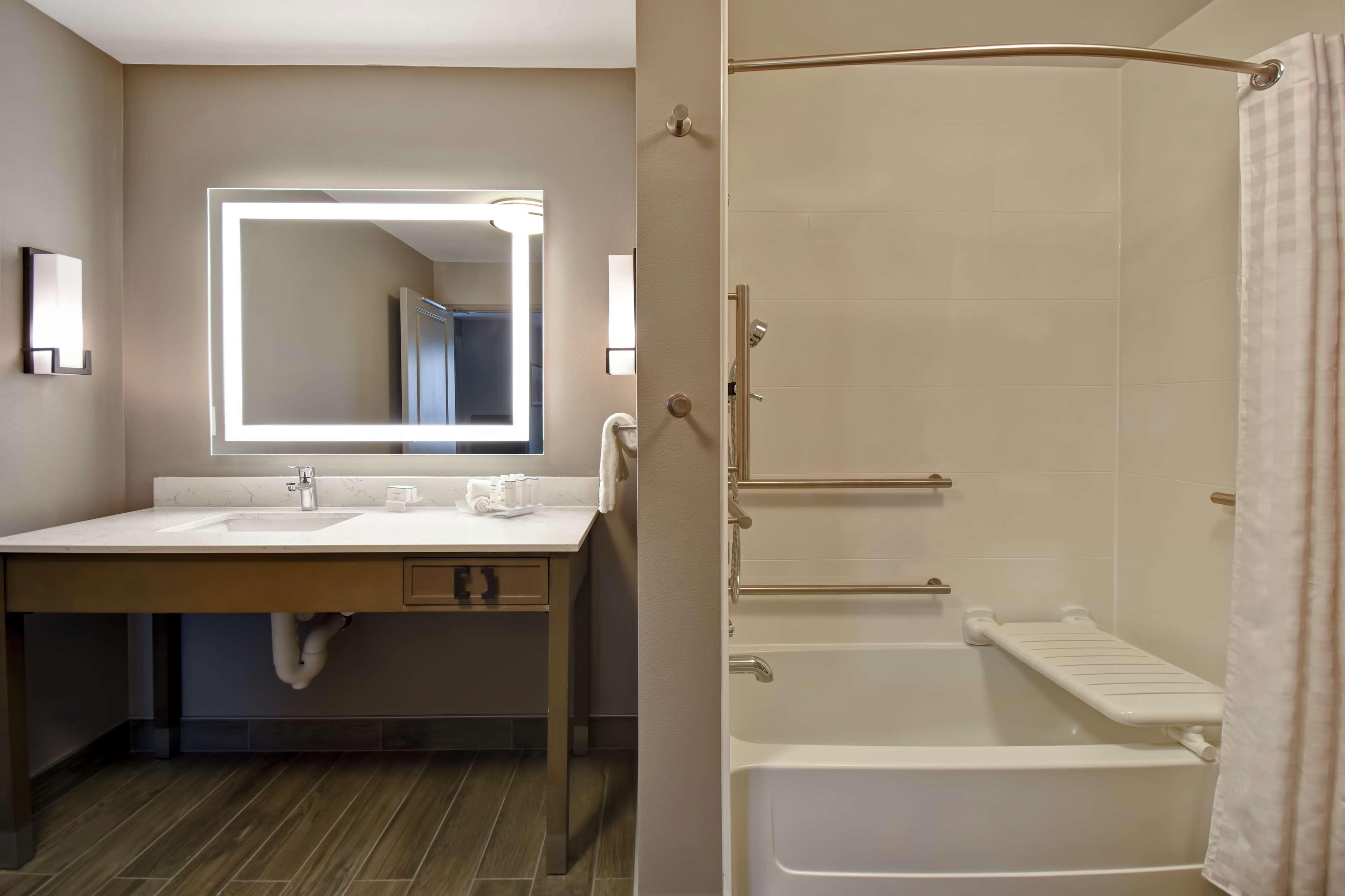 Homewood Suites By Hilton Orange New Haven Dış mekan fotoğraf