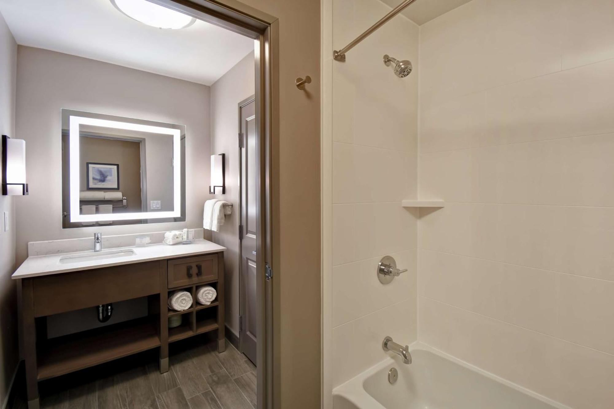 Homewood Suites By Hilton Orange New Haven Dış mekan fotoğraf